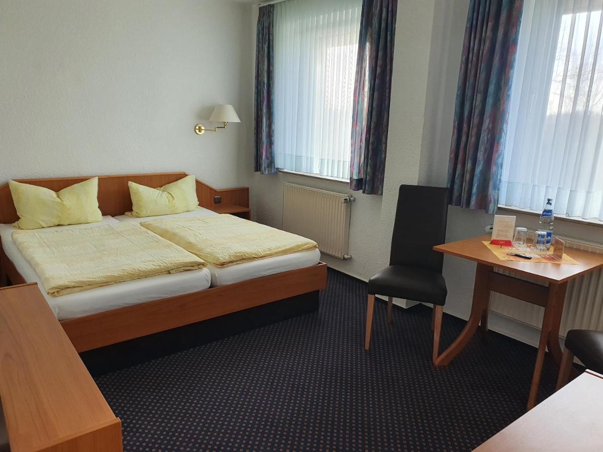 Hotel Pension Stoertebeker Biendorf Exterior photo
